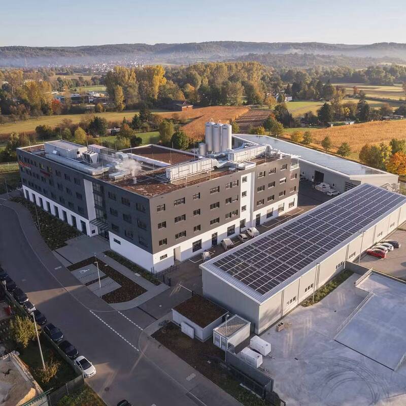 Luftansicht des Verwaltungsgebäudes der Stadtwerke Schorndorf
